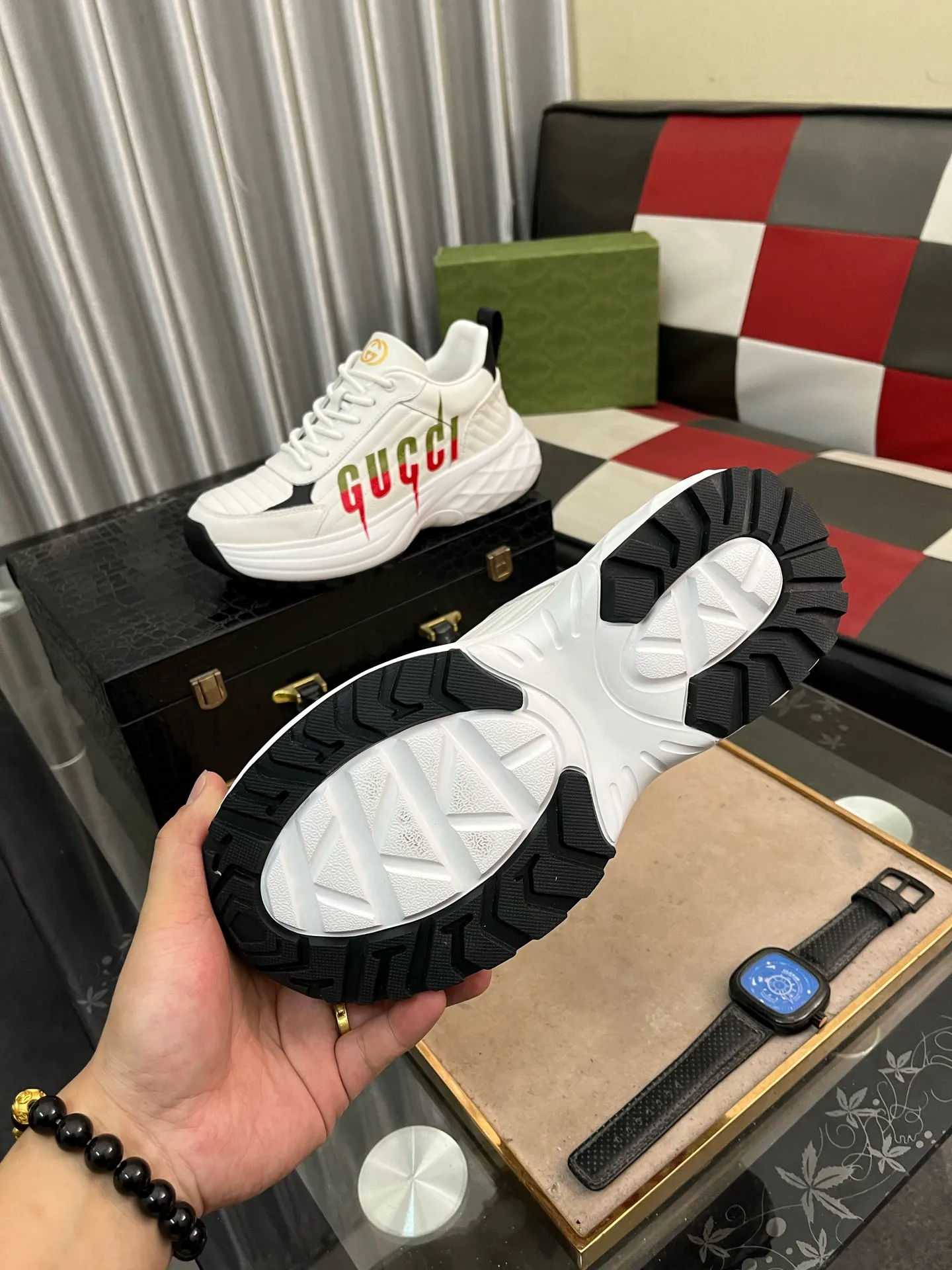 Men's shoes 💰500⌚️⌚️[Gucci] Gucci's latest casual men's shoes, welcome to 1:1 comparison, a popular Hong Kong counter casual shoe, counter quality, support inspection, high-quality workmanship, upper made of Italian imported calfskin, breathable mesh insole original fashion sports outsole, casual fashion, high-end quality, size: 38-442️⃣Colors available
